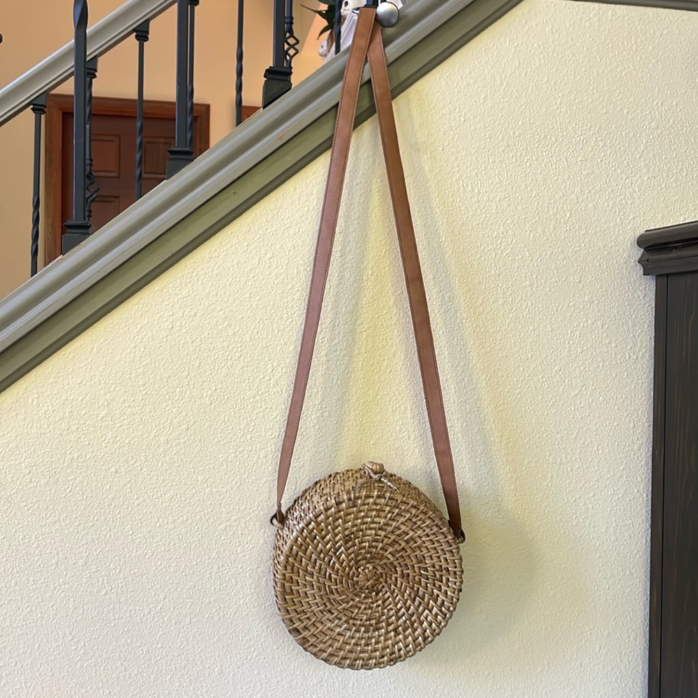 Forever 21 Rattan Circular Handbag - Picture 4 of 15